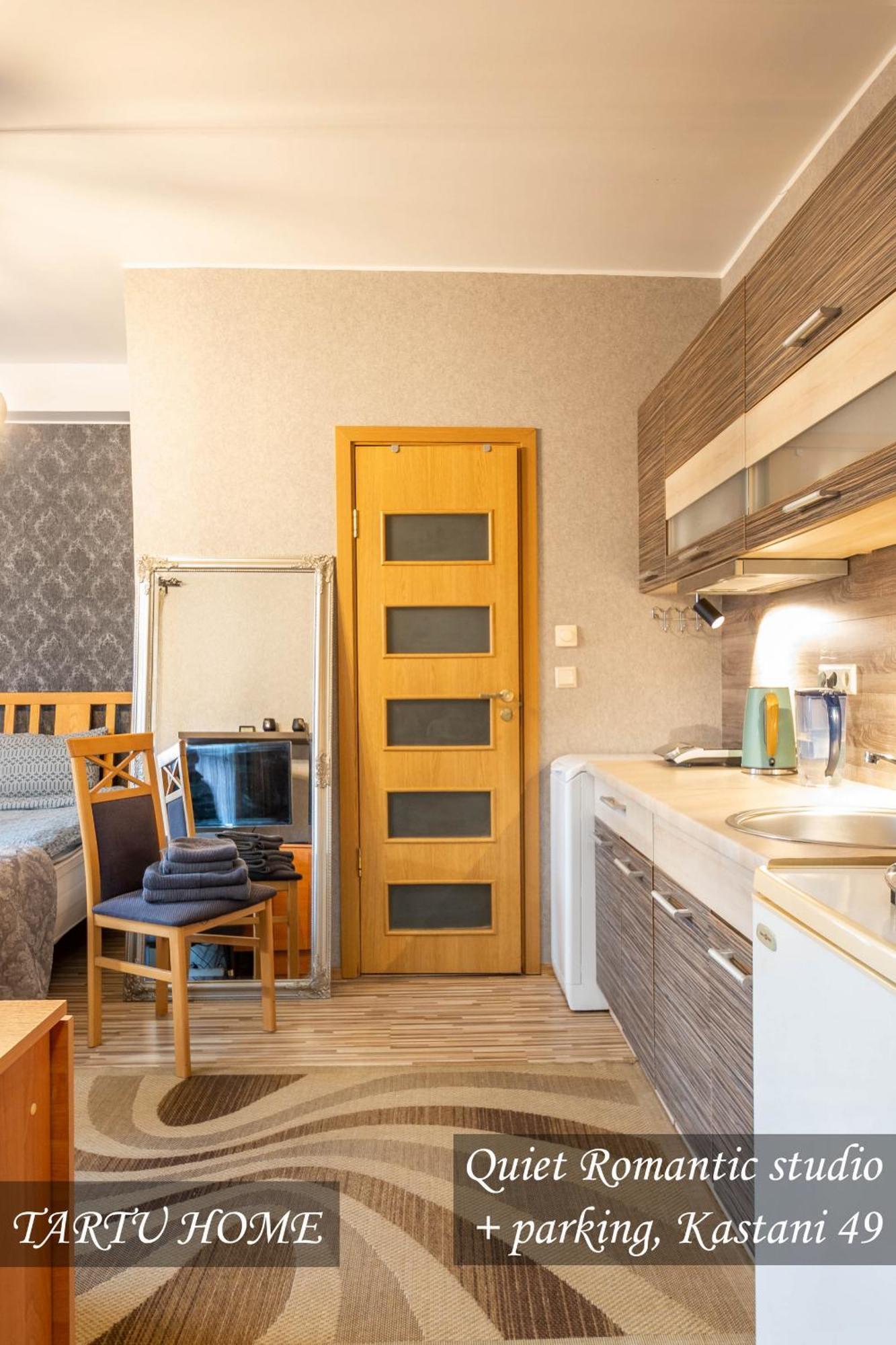 Quiet Romantic Studio Plus Parking, Tartu Home Eksteriør billede